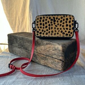 Thacker NY Crossbody EUC